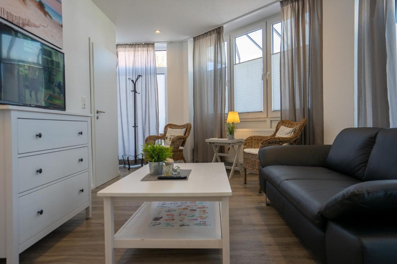Deich Apartment Busum Exterior photo